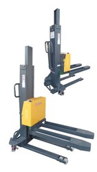 Apilador 500 kg autoportante 16008