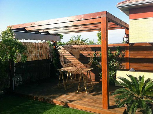 Pergola de madera Laminada SANTANDER GL24h + Tornilleria INCLUIDA