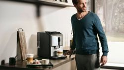 Cafetera superautomática, EQ300, Acero inoxidable metálico TF303E07 SIEMENS - ¡¡OFERTA SOLO RECOGIDA EN TIENDA DE IRUN!!