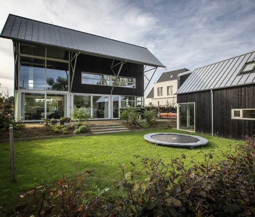 Cama elástica BERG Inground Favorit GREY + Red Seguridad Comfort 380 cm Peso 110-550 kg BE.35.12.92.01