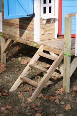 Casita infantil de madera MASGAMES VISBY ELEVADA 2023 MA800599