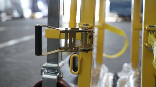 Elevador armarios 1.800 kg 10601