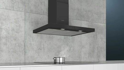 iQ100 Campana decorativa de pared 90 cm Negro LC96BBC60