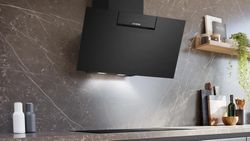 iQ300 Campana decorativa de pared 80 cm Cristal negro LC87KFN60