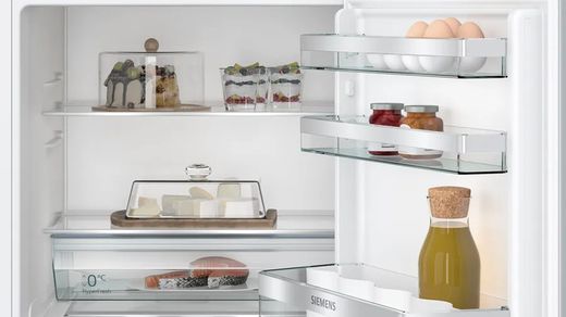 Frigorífico integrable SIEMENS KU21RADE0 bajo encimera 82 x 60 cm Cierre SoftClose