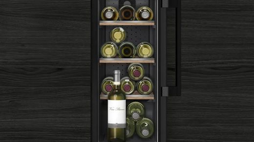 Vinoteca integrable con puerta de cristal SIEMENS KU20WVHF0 IQ500 82 x 30 cm