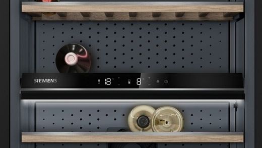 Vinoteca libre instalacion SIEMENS KW36KATGA IQ500 186X60 cm